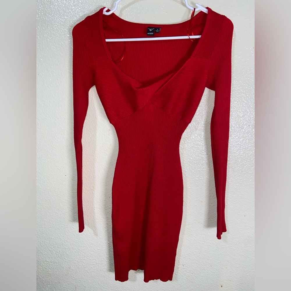 Elegant Red Long Sleeve Dress